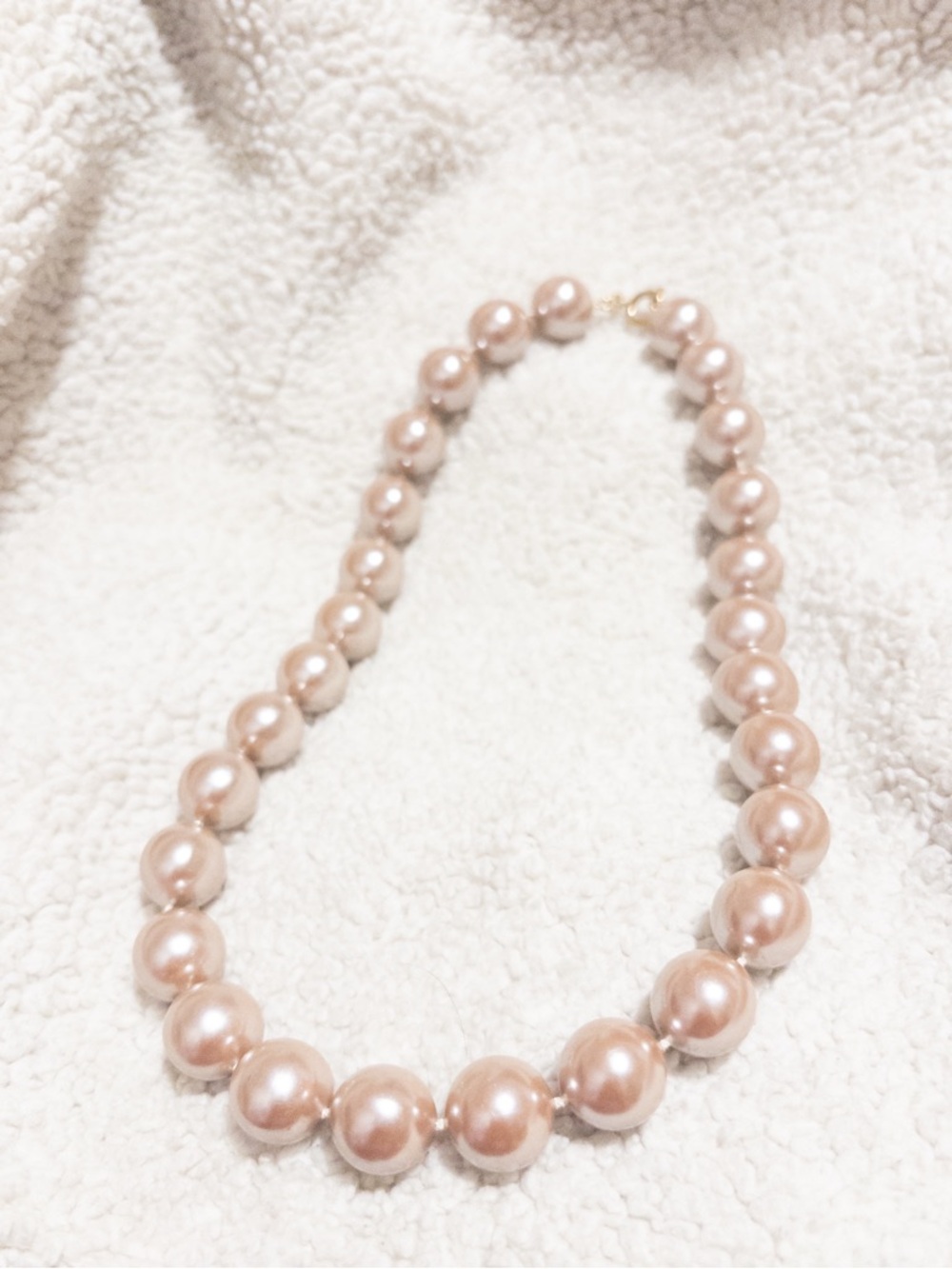 Classic Pink Pearl Necklace - Elegant Women's Jewelry